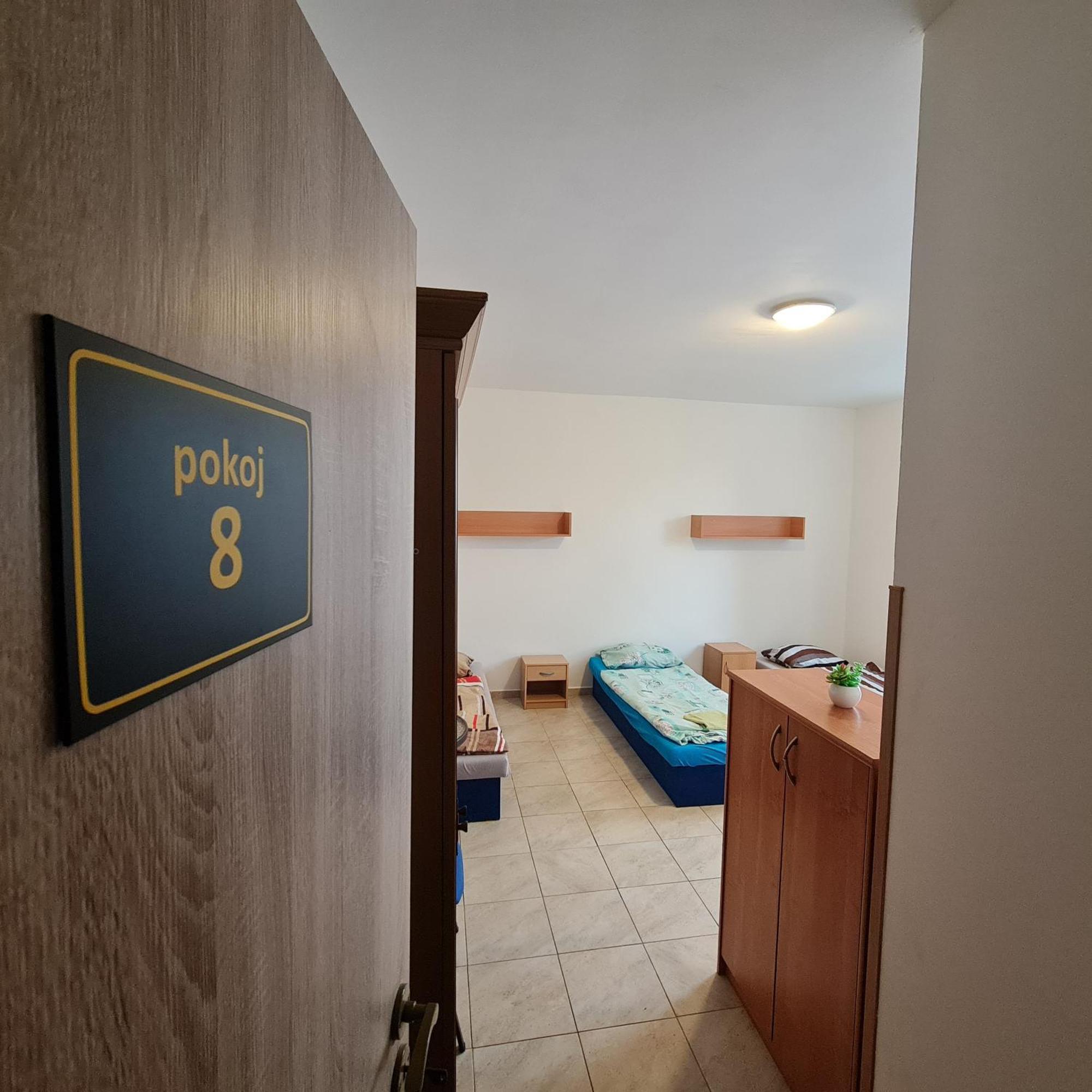 Nika Beds Hotel Pardubice Exterior foto
